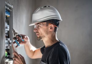 Électriciens - ce qu'ils font