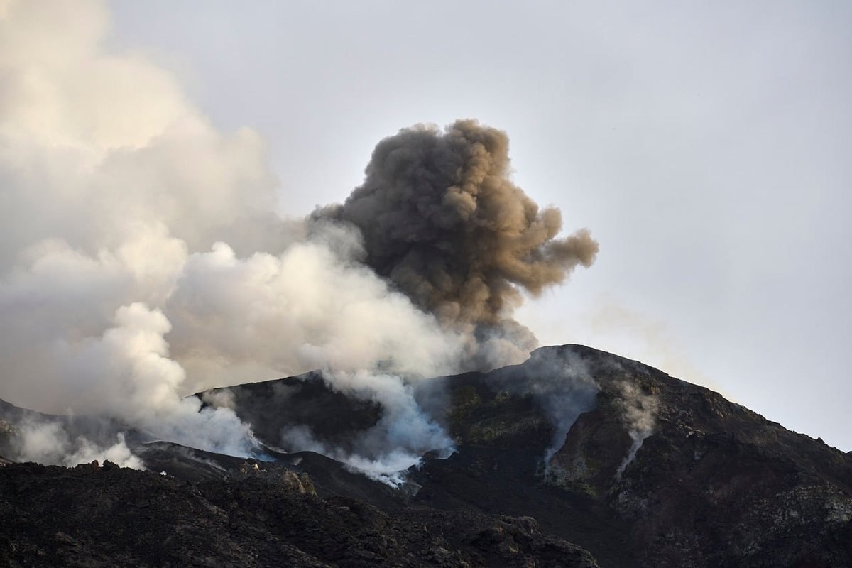 Trois jours sur un volcan sans guide : ce qui se prépare avant